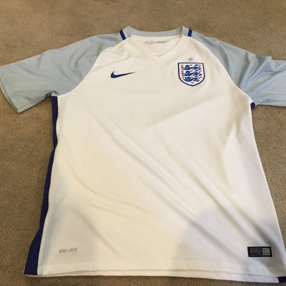 England Football Jersey 3 Lions L Nike Home 2016 VGC